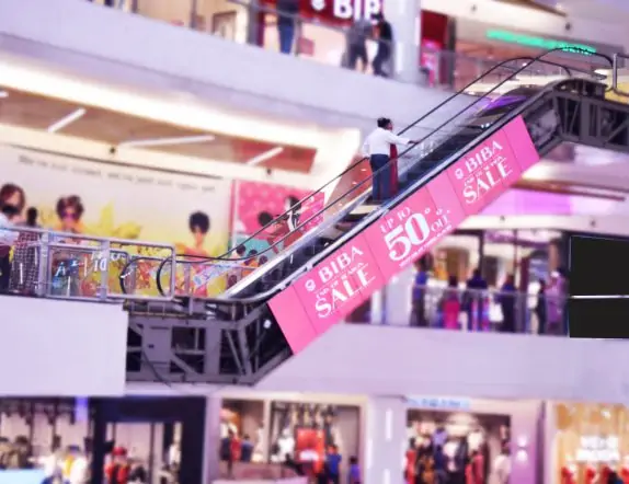 Digital Singage Solutoin controlling Escalator Panel Videowall at South City Mall Kolkatta