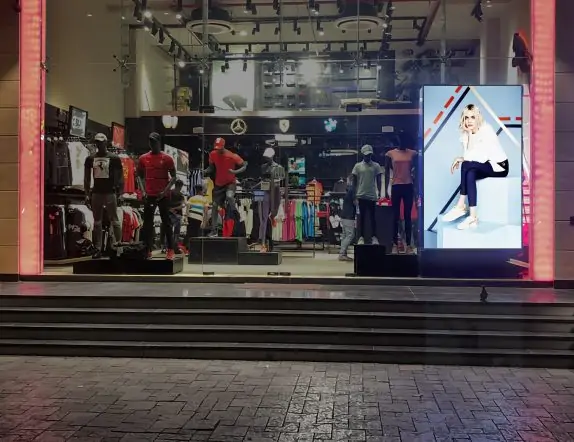 Highbrightness LED DIsplay for Branding and Advertisement for PUMA