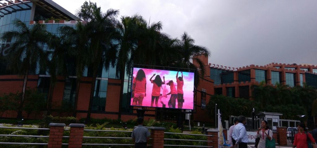 Outdoor LED Video Wall for Manipal University 2 1152x864 1