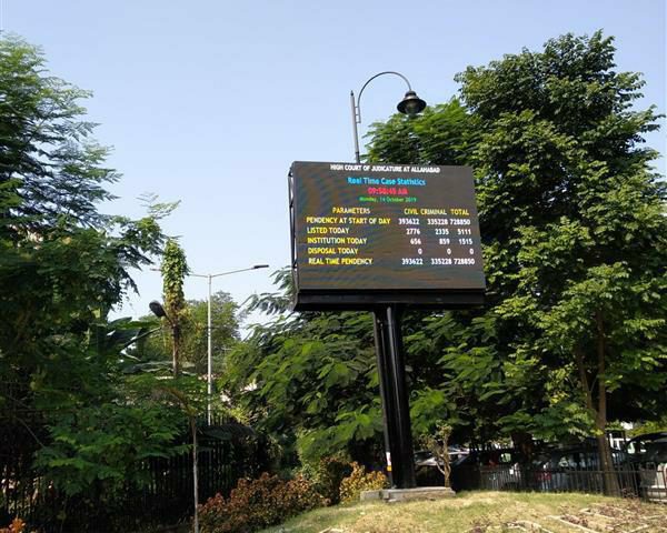 Outdoor Led Videowall displaying Statistics for Allahabad High Court
