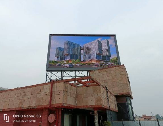 Xtreme Media installs outdoor LED display for a renowned OOH solutions provider in Delhi